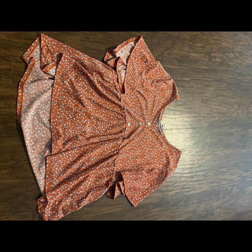 woman’s shirt